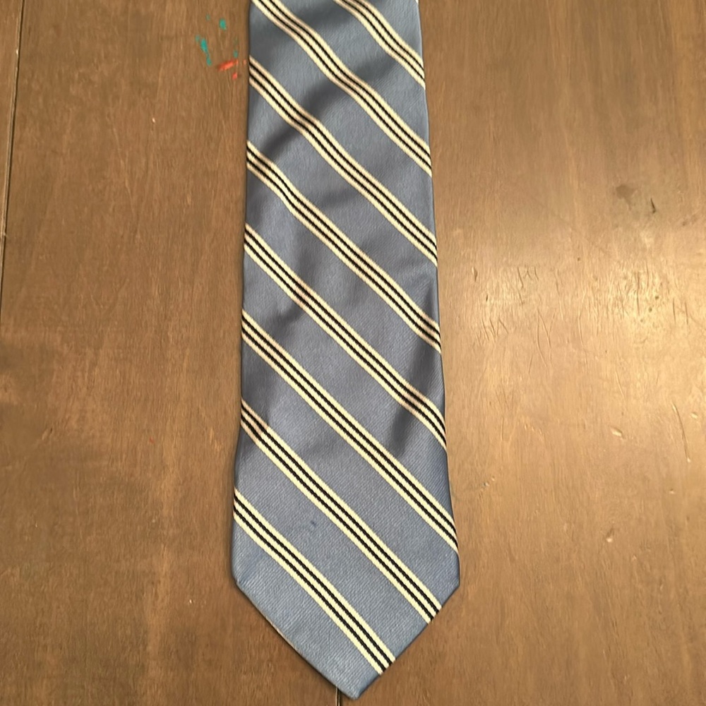 Brooks Brothers outlet tie